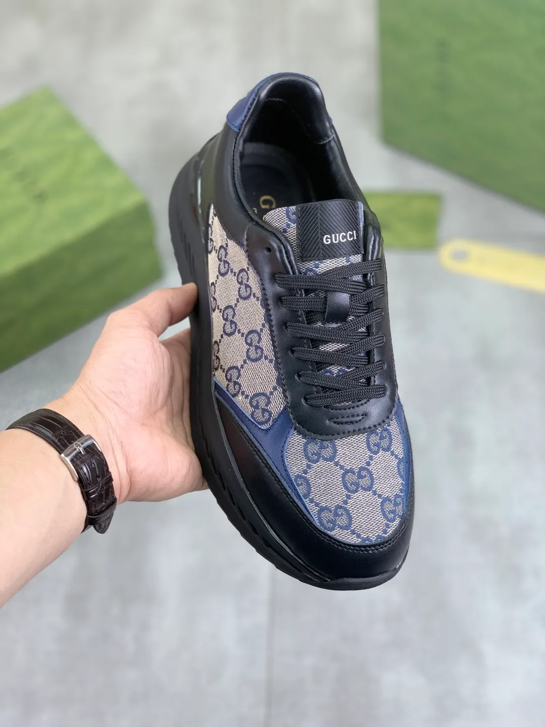 Men's shoes 💰P460💰【New model】🆘 The latest model from Gucci official website🎁Classic casual and fashionable men's shoes👟Best model💥The style is simple and elegant, exclusive for trendy men. Unique official website latest brand elements👑Gucci original decoration, fashionable and generous, the fabric is made of original soft calfskin➕Comfortable soft pigskin lining ✅Wear-resistant rubber outsole specified on the official website_Full of elasticity, the classic model taken at the counter 🎬Color: 4⃣️colors available😍Number of yards: 38-44 (45 46 customized)